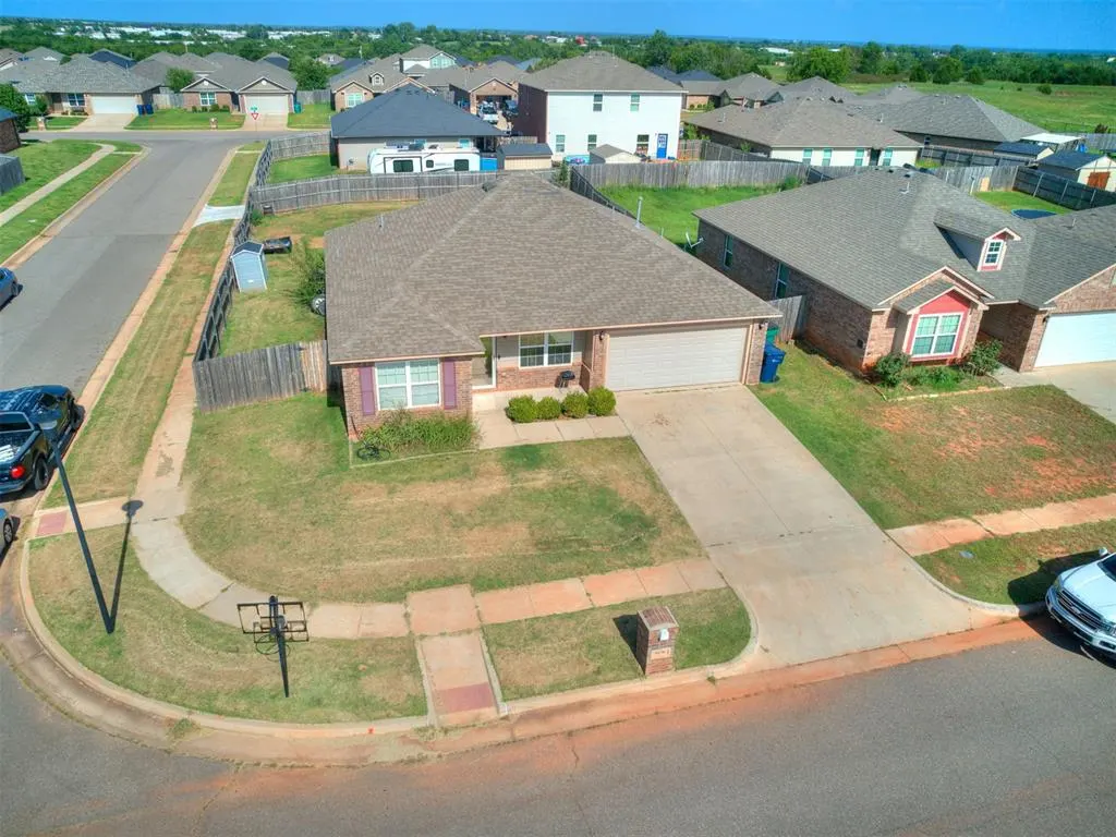 Photo 44 — 9636 Emilie Grace Lane, Moore, OK 73160