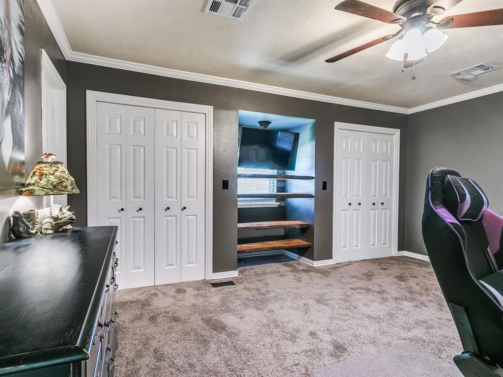 Photo 18 — 2601 Chateau Drive, Norman, OK 73069