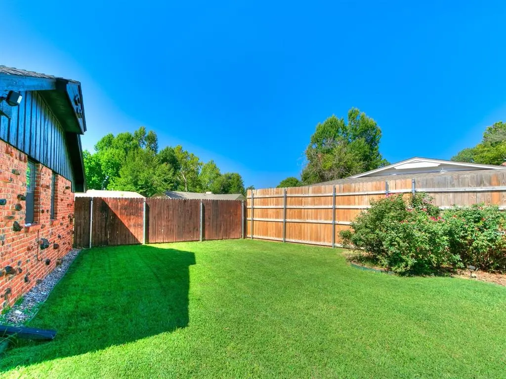 Photo 26 — 2601 Chateau Drive, Norman, OK 73069