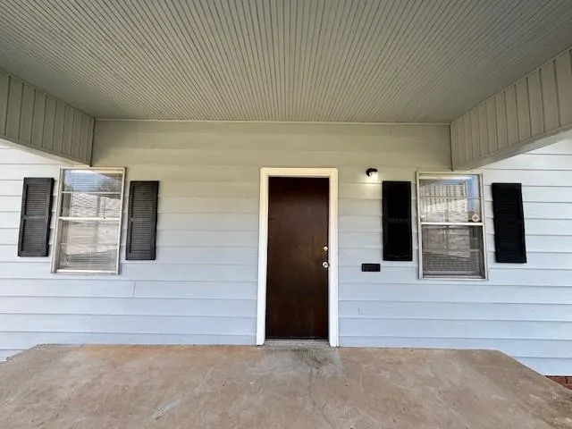 Photo 3 — 1410 NE 11th Street, Oklahoma City, OK 73117