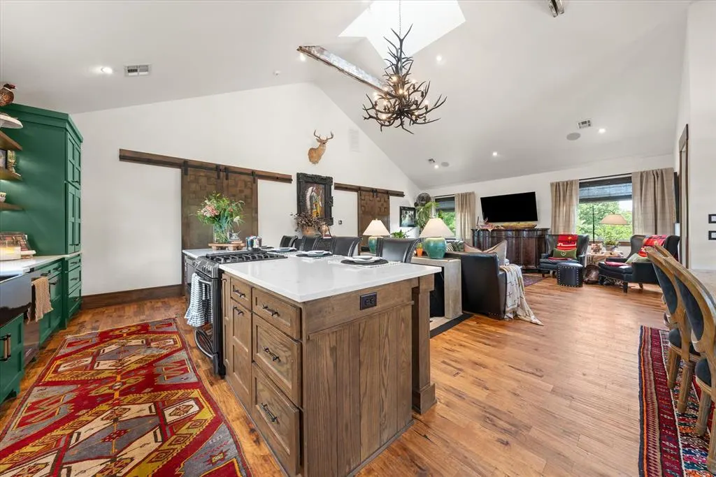 Photo 15 — 21300 N Hiwassee Road, Arcadia, OK 73007