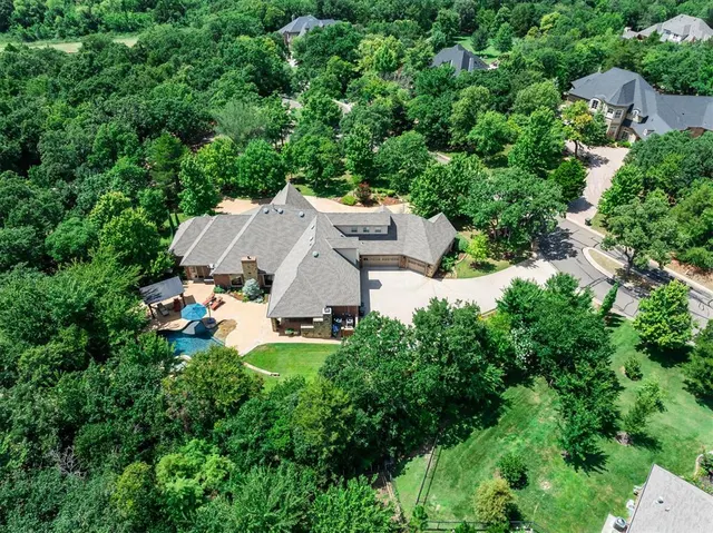 Photo 4 — 6508 Hackberry Trail, Edmond, OK 73034
