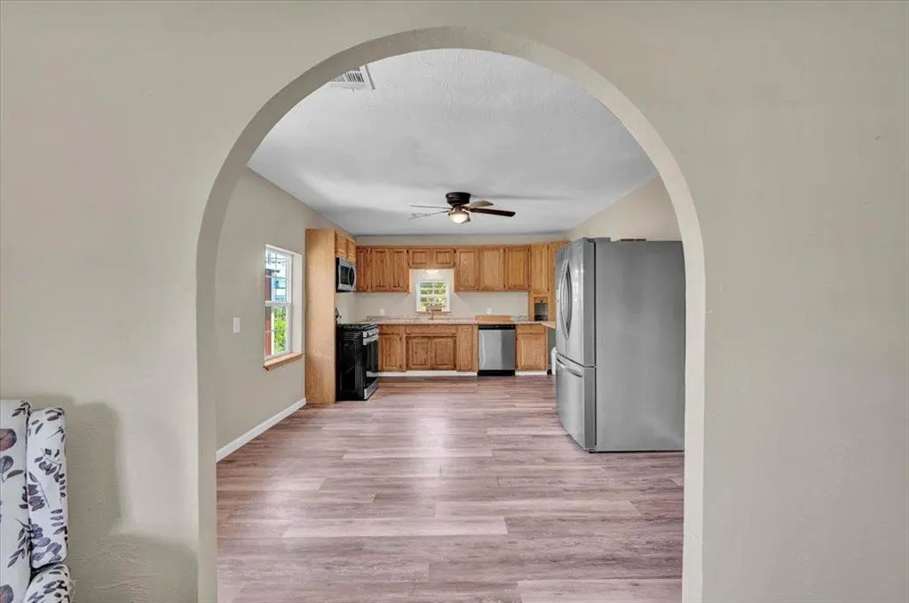 Photo 12 — 211 2nd Street, Stroud, OK 74079