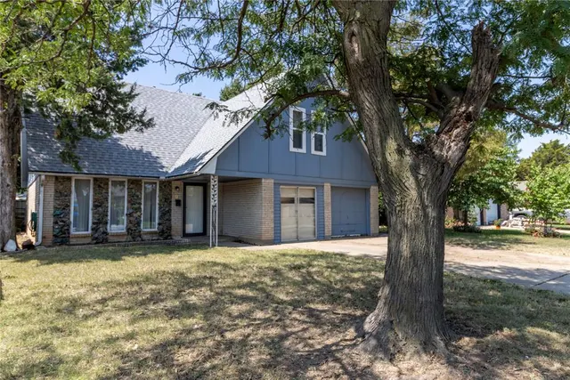 Photo 5 — 3000 SW 60th Street, Oklahoma City, OK 73159
