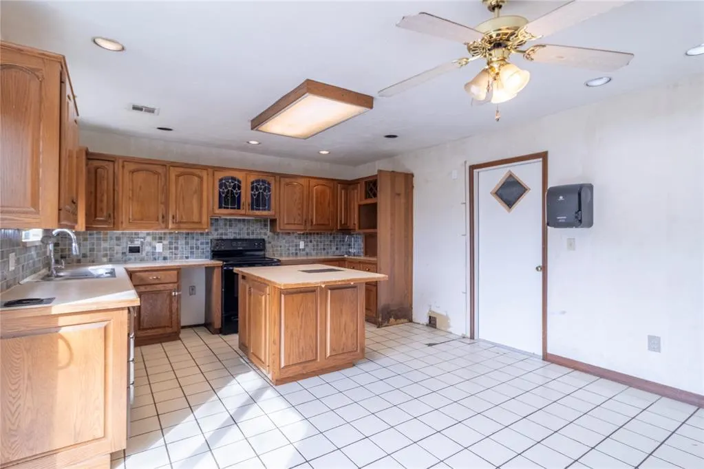 Photo 23 — 3000 SW 60th Street, Oklahoma City, OK 73159