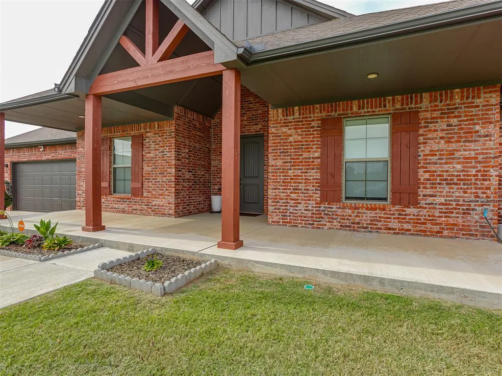 Photo 3 — 1781 Porter Street, Guthrie, OK 73044
