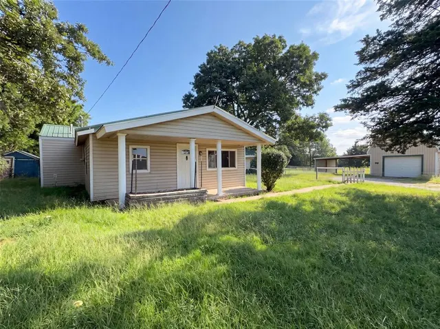 Front exterior — 20509 E Reno Avenue, Harrah, OK 73045