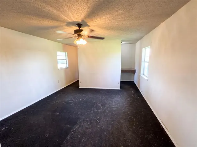 Photo 7 — 20509 E Reno Avenue, Harrah, OK 73045