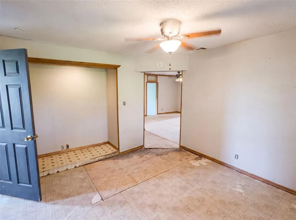 Photo 9 — 20509 E Reno Avenue, Harrah, OK 73045