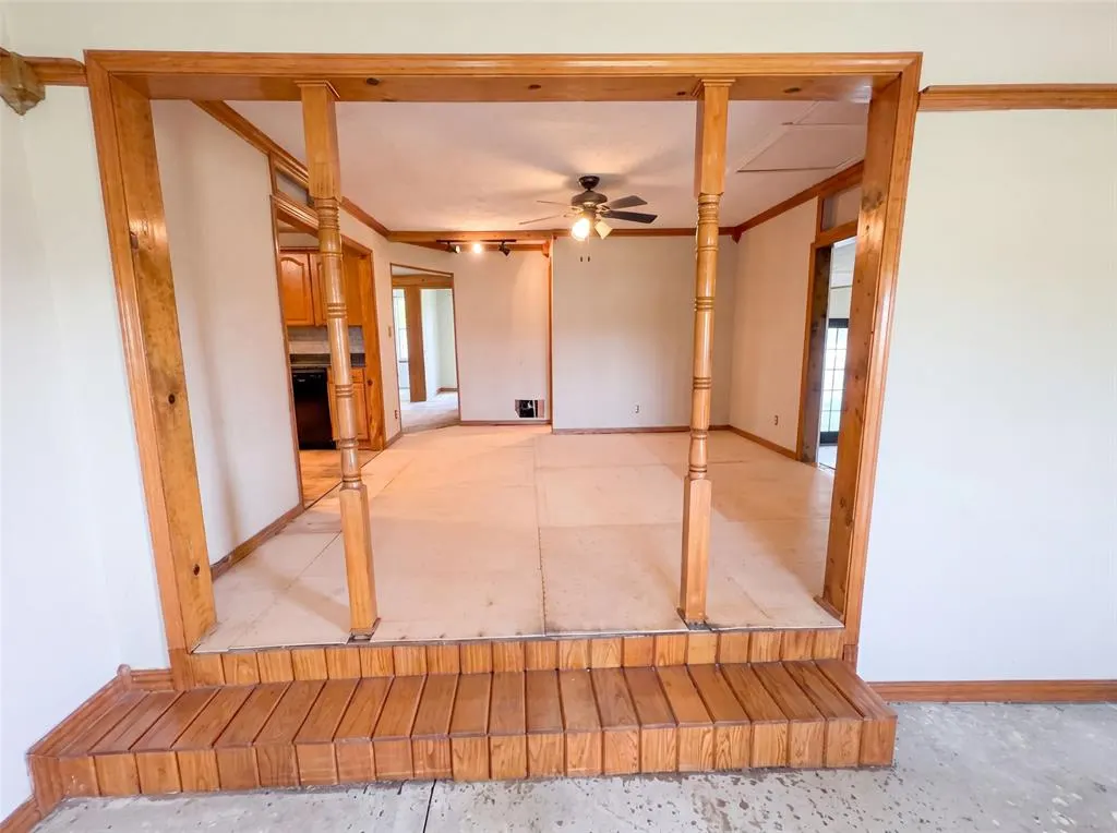 Photo 10 — 20509 E Reno Avenue, Harrah, OK 73045