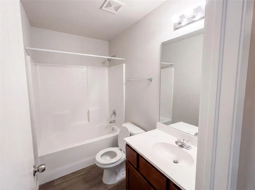 Photo 13 — 1852 Schooner Road, El Reno, OK 73036