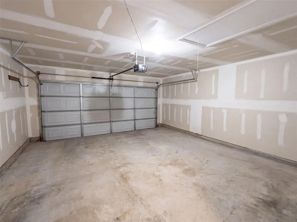Photo 16 — 1852 Schooner Road, El Reno, OK 73036