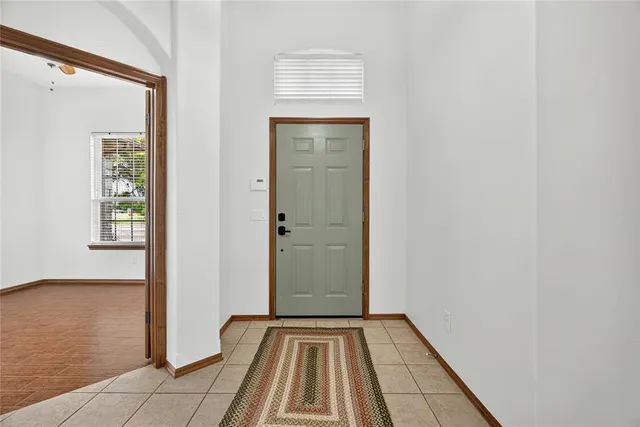 Photo 4 — 10809 Middlesbrough Lane, Yukon, OK 73099