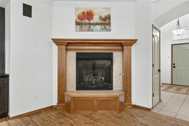 Photo 8 — 10809 Middlesbrough Lane, Yukon, OK 73099