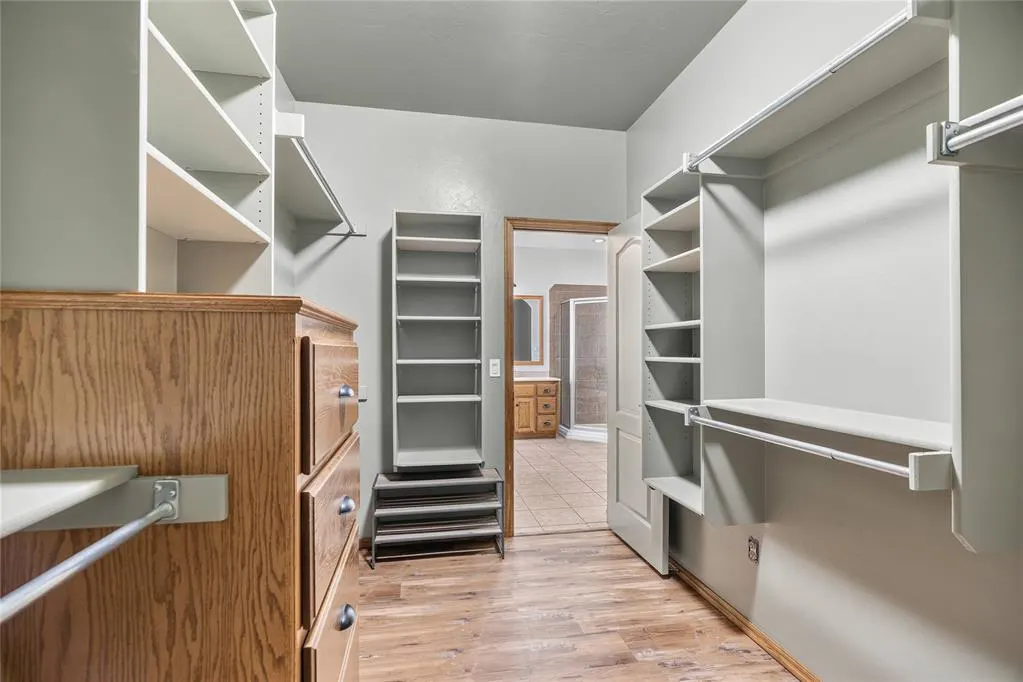 Photo 17 — 10809 Middlesbrough Lane, Yukon, OK 73099