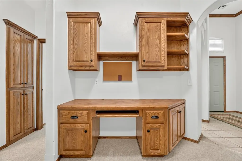 Photo 23 — 10809 Middlesbrough Lane, Yukon, OK 73099