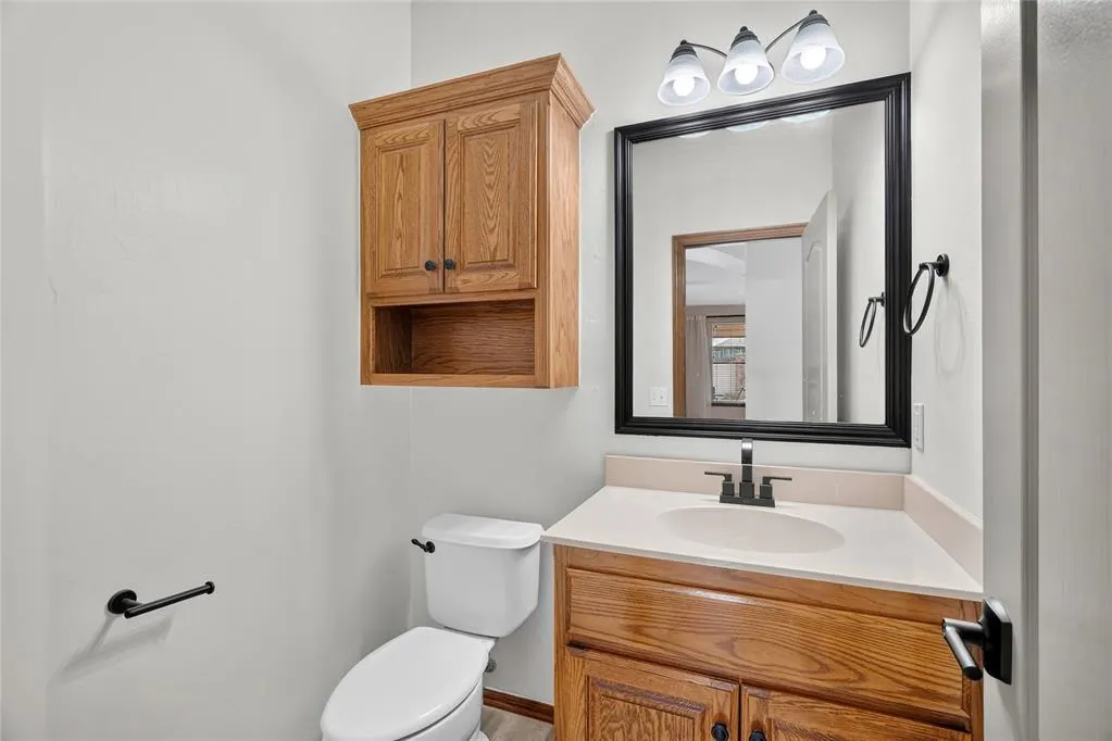 Photo 25 — 10809 Middlesbrough Lane, Yukon, OK 73099