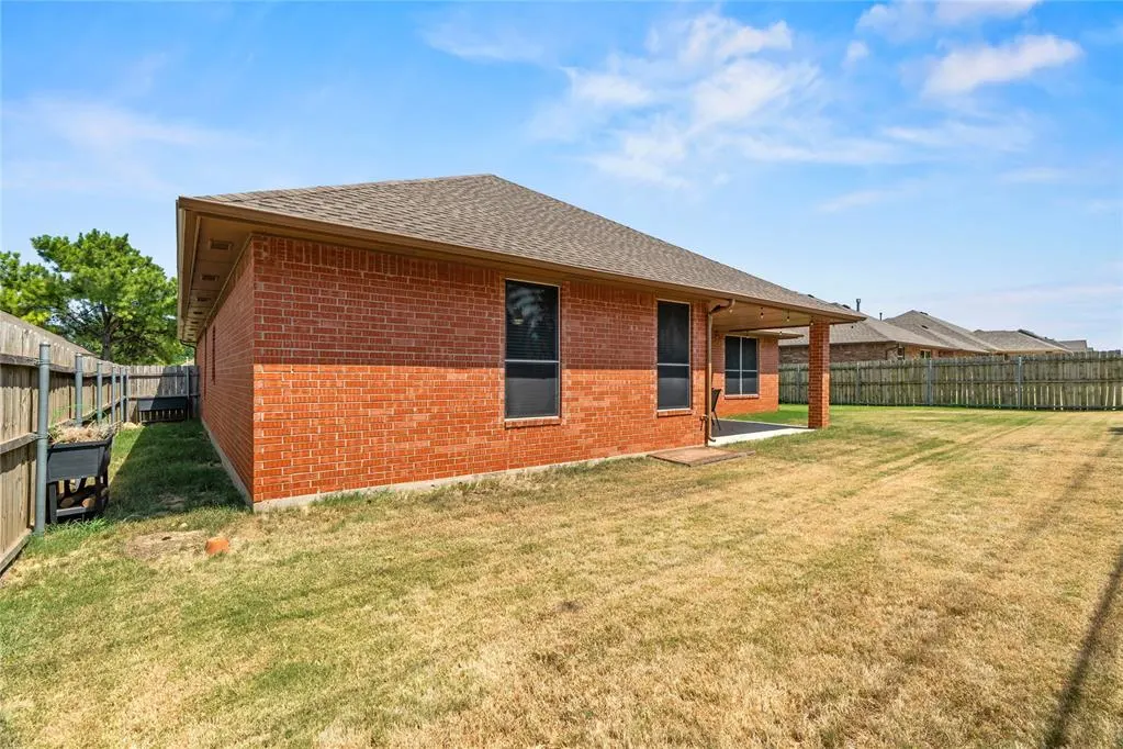 Photo 30 — 10809 Middlesbrough Lane, Yukon, OK 73099