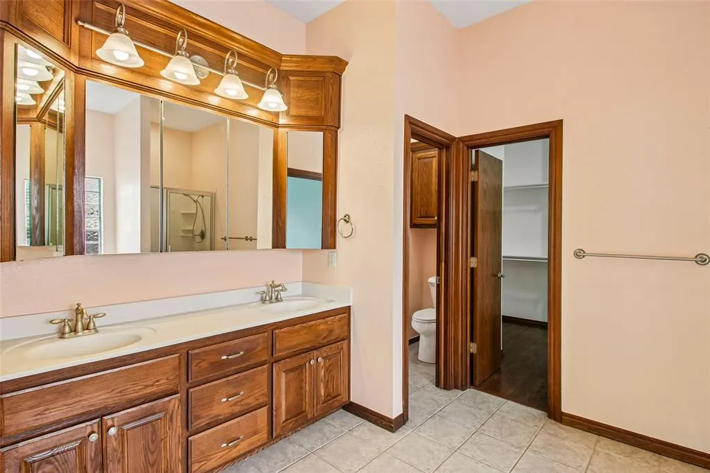 Photo 18 — 201 SW 137th Terrace, Oklahoma City, OK 73170