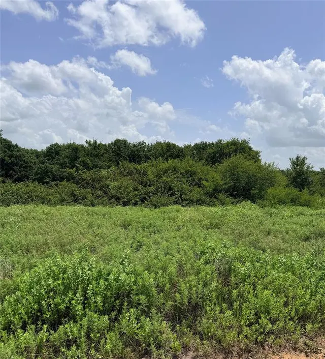 Photo 5 — 131 Eastwest, Wewoka, OK 74884