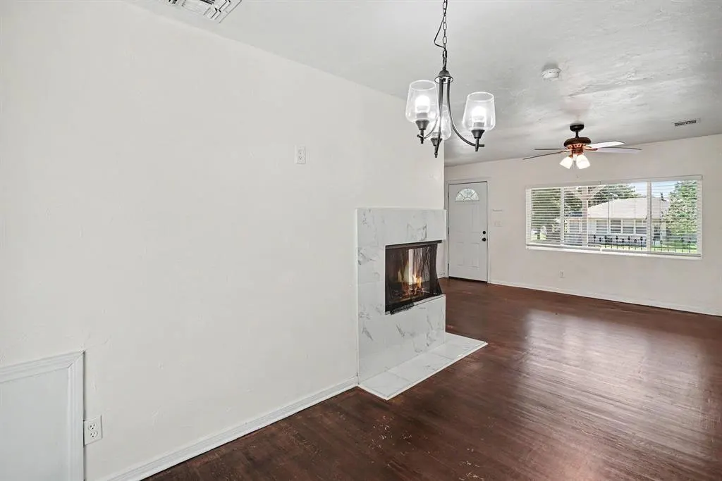 Photo 6 — 3833 NW 32nd Street, Oklahoma City, OK 73112