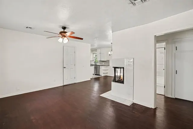 Photo 8 — 3833 NW 32nd Street, Oklahoma City, OK 73112