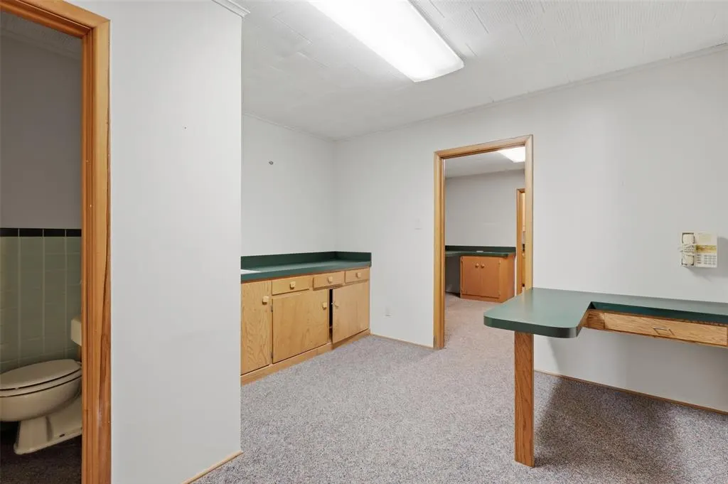 Photo 15 — 720 Delaware Street, Perry, OK 73077