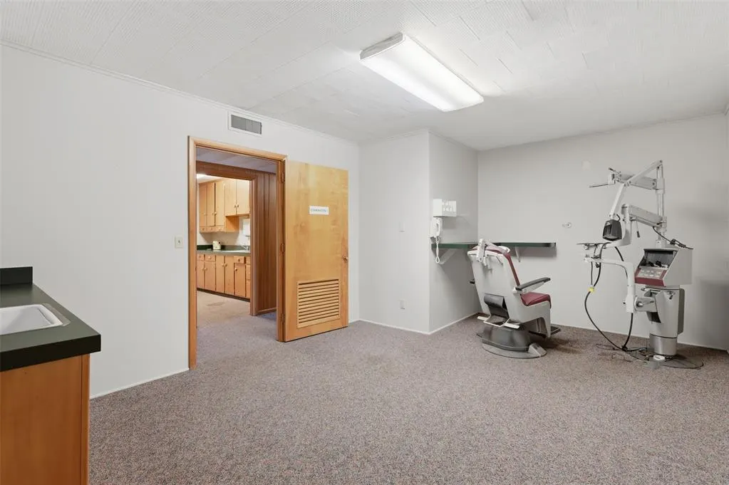 Photo 26 — 720 Delaware Street, Perry, OK 73077