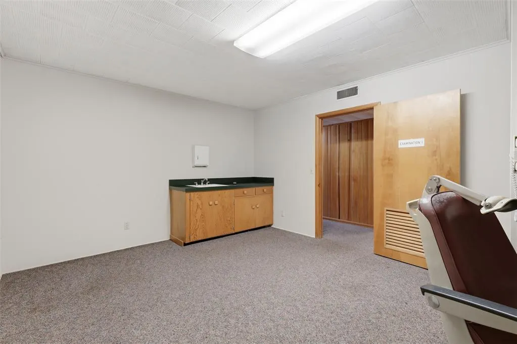 Photo 27 — 720 Delaware Street, Perry, OK 73077