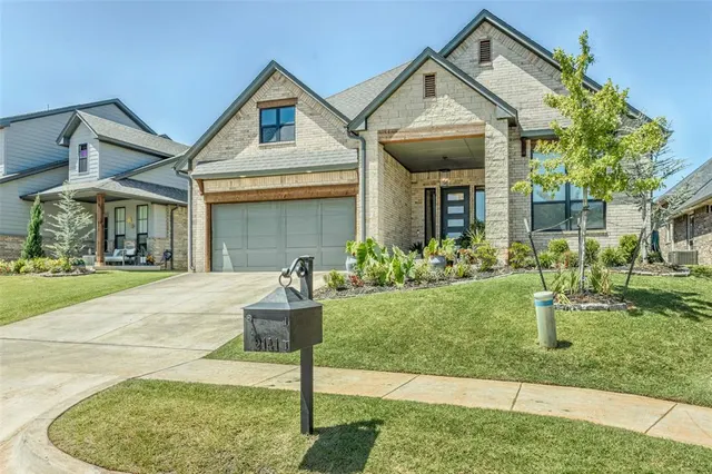 Photo 2 — 2141 Marsala Drive, Edmond, OK 73034