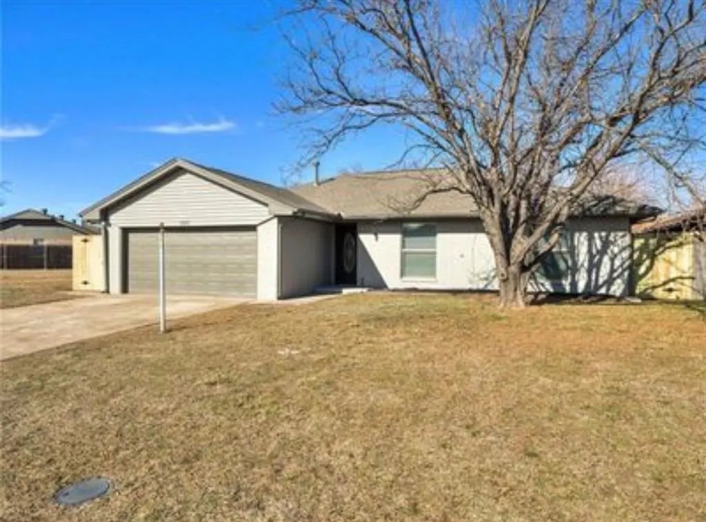 Front exterior — 625 NW 116th Street, Oklahoma City, OK 73114