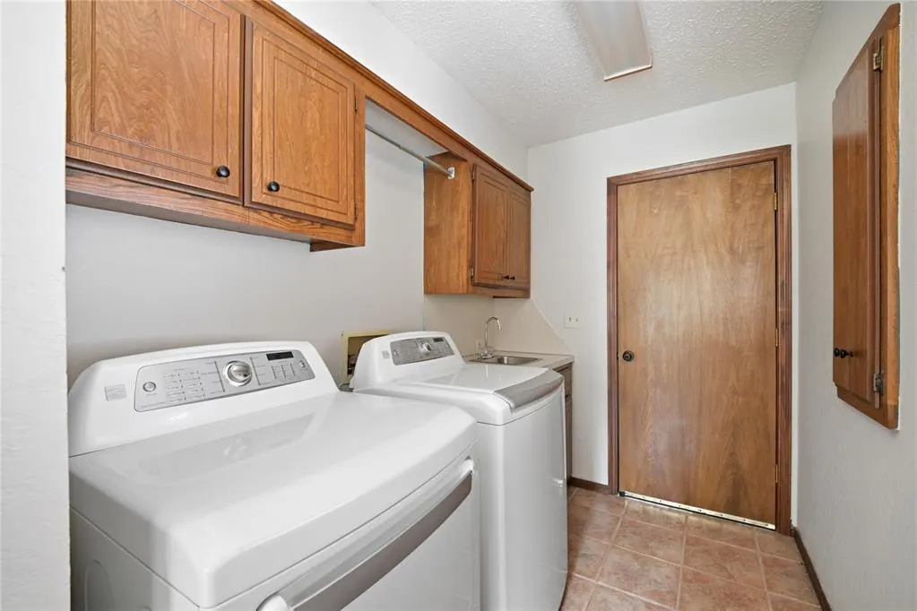 Photo 31 — 11057 W Country Drive, Oklahoma City, OK 73170