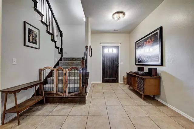 Photo 5 — 1479 Sunset Circle, Edmond, OK 73025