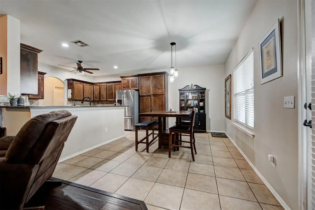 Photo 10 — 1479 Sunset Circle, Edmond, OK 73025