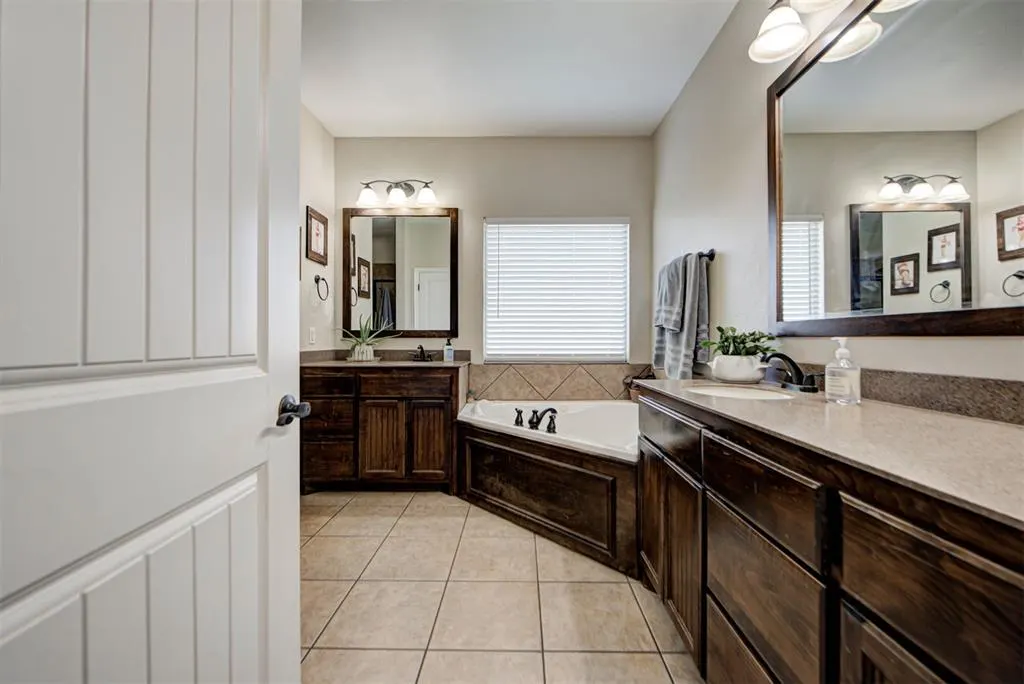Photo 23 — 1479 Sunset Circle, Edmond, OK 73025