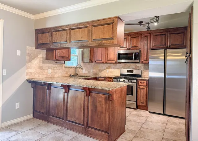 Photo 2 — 16 SW 148th Street, Oklahoma City, OK 73170