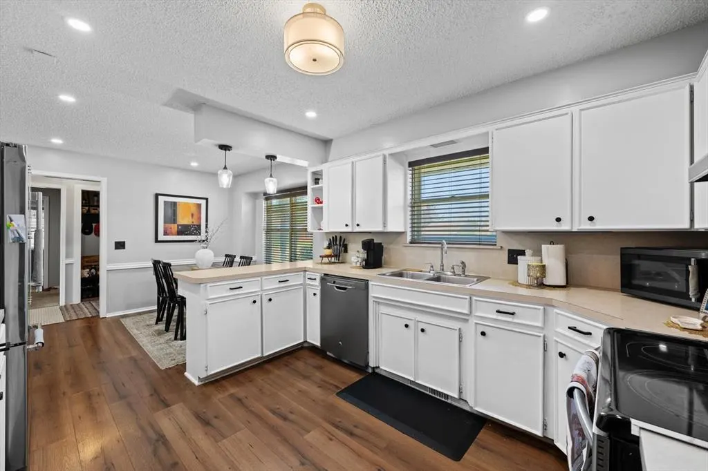 Photo 14 — 6424 N Sterling Drive, Oklahoma City, OK 73132