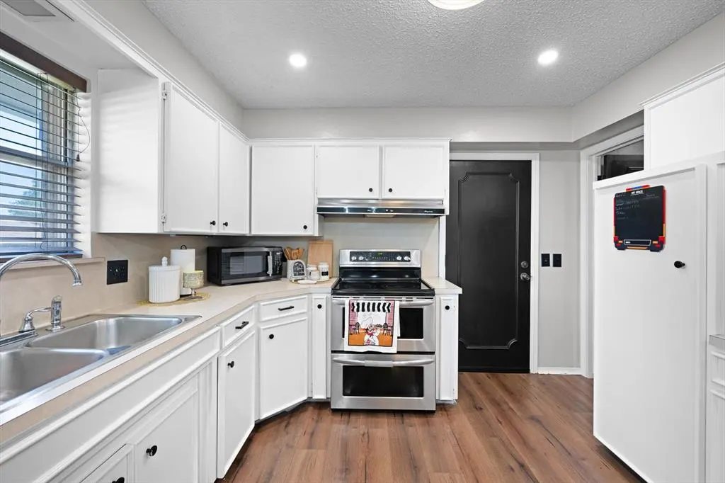 Photo 18 — 6424 N Sterling Drive, Oklahoma City, OK 73132