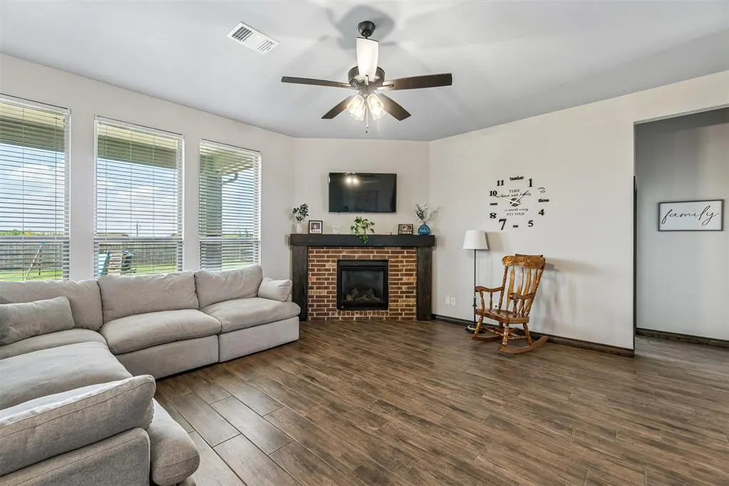 Photo 8 — 11245 NW 135th Street, Yukon, OK 73099
