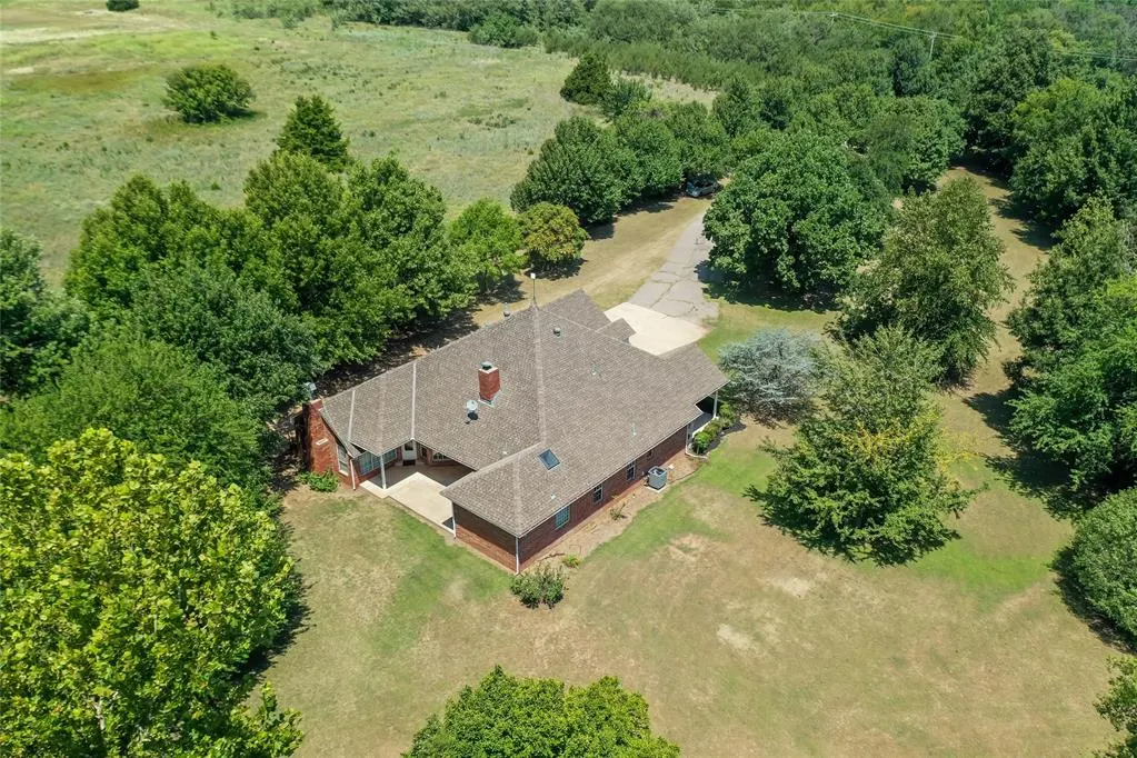 Photo 8 — 14300 W Wilshire Boulevard, Yukon, OK 73099