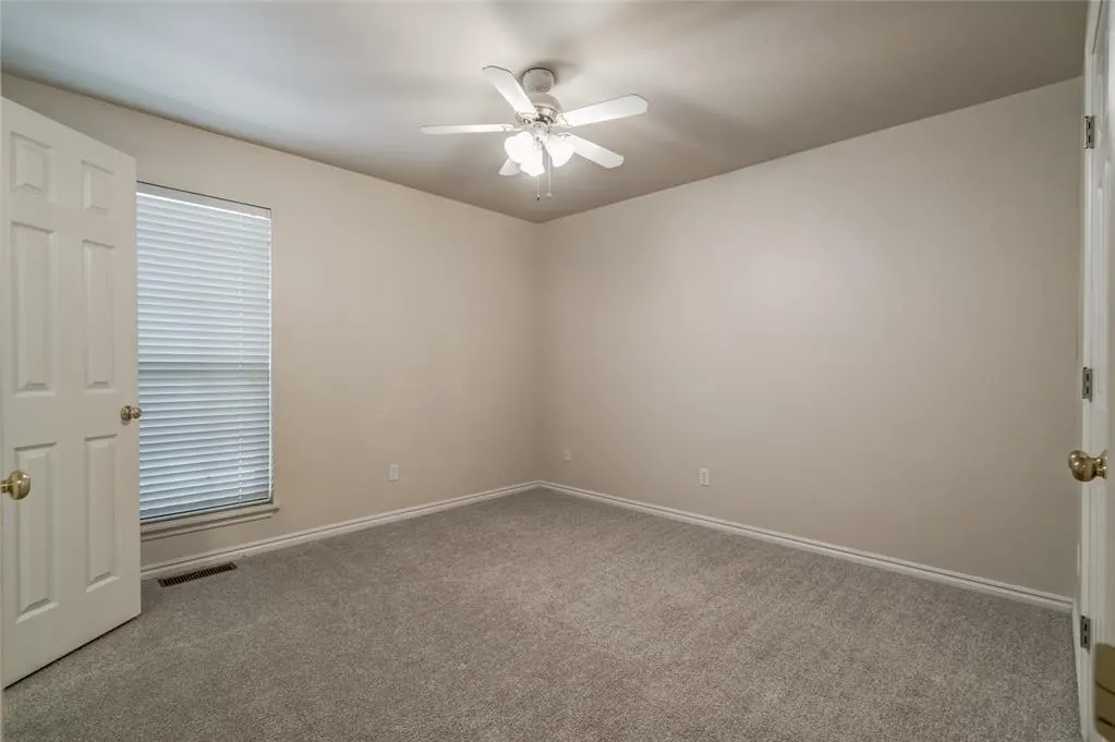 Photo 26 — 14300 W Wilshire Boulevard, Yukon, OK 73099