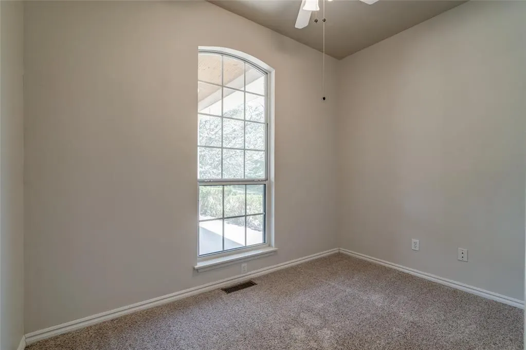 Photo 32 — 14300 W Wilshire Boulevard, Yukon, OK 73099