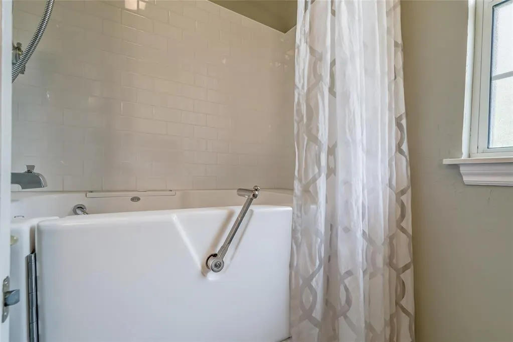 Photo 36 — 14300 W Wilshire Boulevard, Yukon, OK 73099