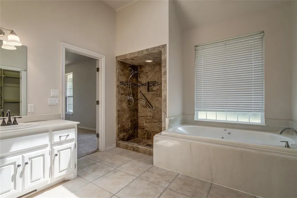 Photo 39 — 14300 W Wilshire Boulevard, Yukon, OK 73099