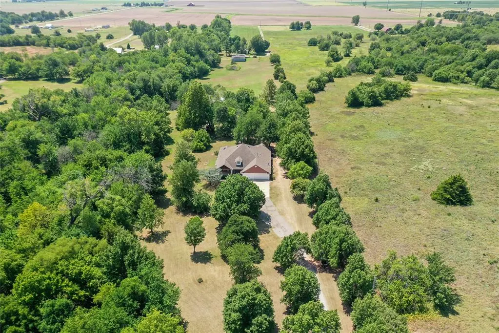 Photo 49 — 14300 W Wilshire Boulevard, Yukon, OK 73099