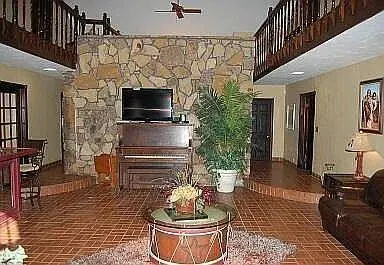 Photo 2 — 10500 S Garnada Lane, Oklahoma City, OK 73165