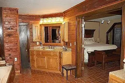 Photo 7 — 10500 S Garnada Lane, Oklahoma City, OK 73165