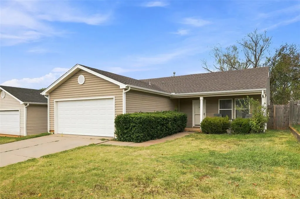 Front exterior — 2417 Desert Willow Terrace, Norman, OK 73071