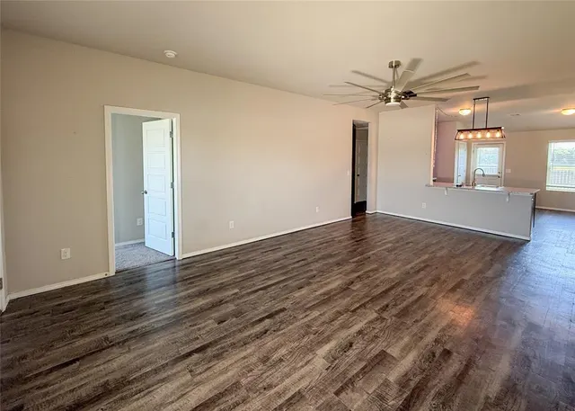 Photo 8 — 528 Fox Burrow Lane, Newcastle, OK 73065