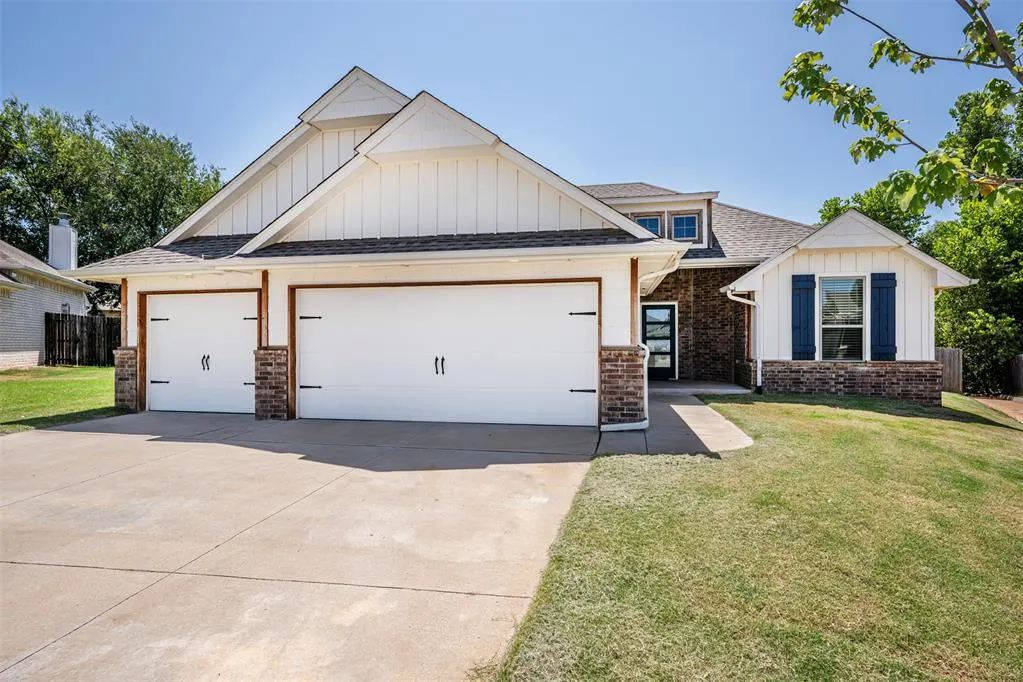 Front exterior — 4320 Palmetto Trail, Oklahoma City, OK 73179